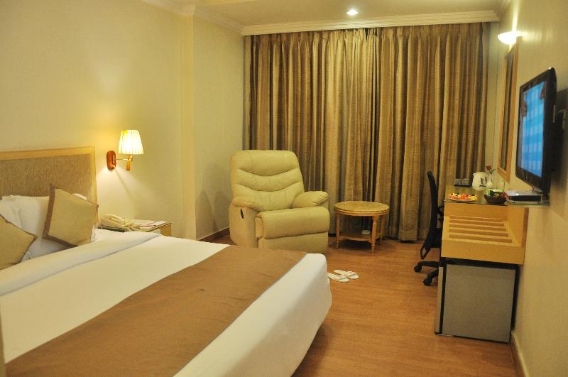 รอยัล ฟอร์ต โฮเต็ล Hotel วิสาขปัตนัม ภายนอก รูปภาพ