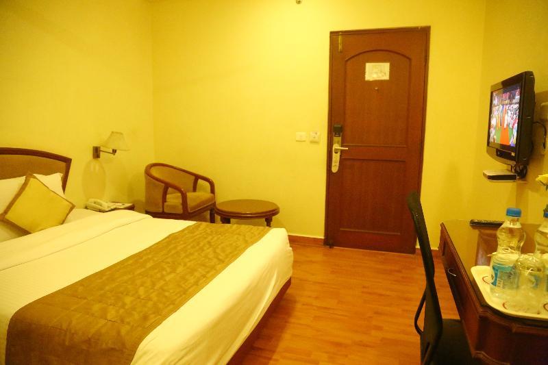 รอยัล ฟอร์ต โฮเต็ล Hotel วิสาขปัตนัม ภายนอก รูปภาพ
