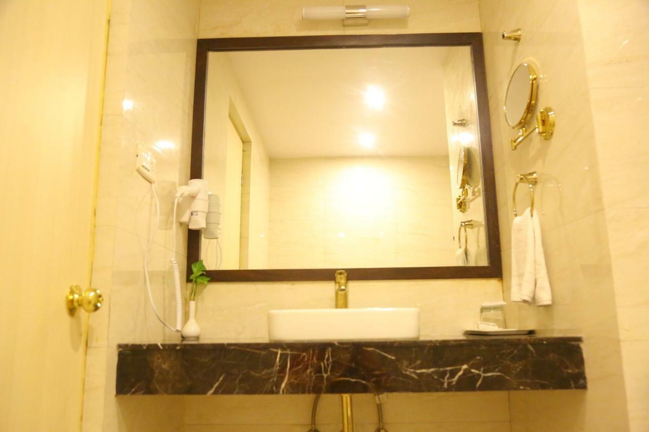รอยัล ฟอร์ต โฮเต็ล Hotel วิสาขปัตนัม ภายนอก รูปภาพ